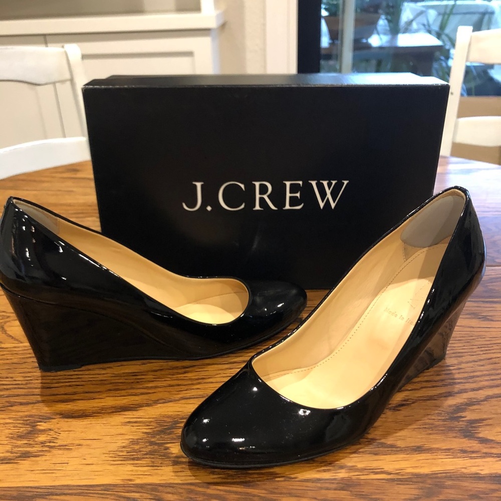 J.Crew like new Martina black patent wedges